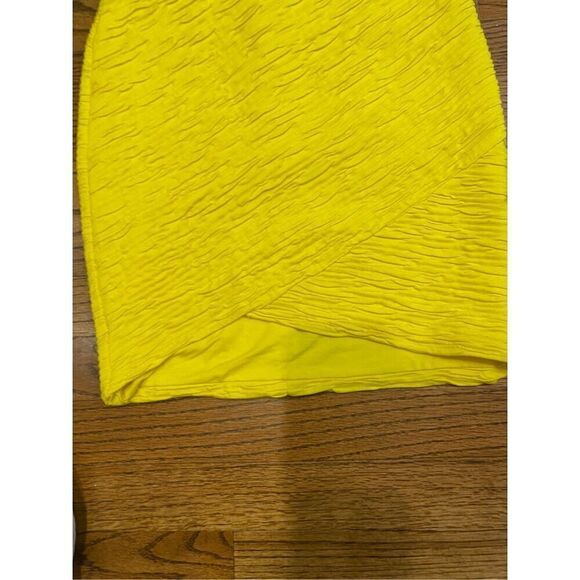 Torn by Ronny Kobo Yellow Bodycon Ruched Dress - Picture 6 of 8